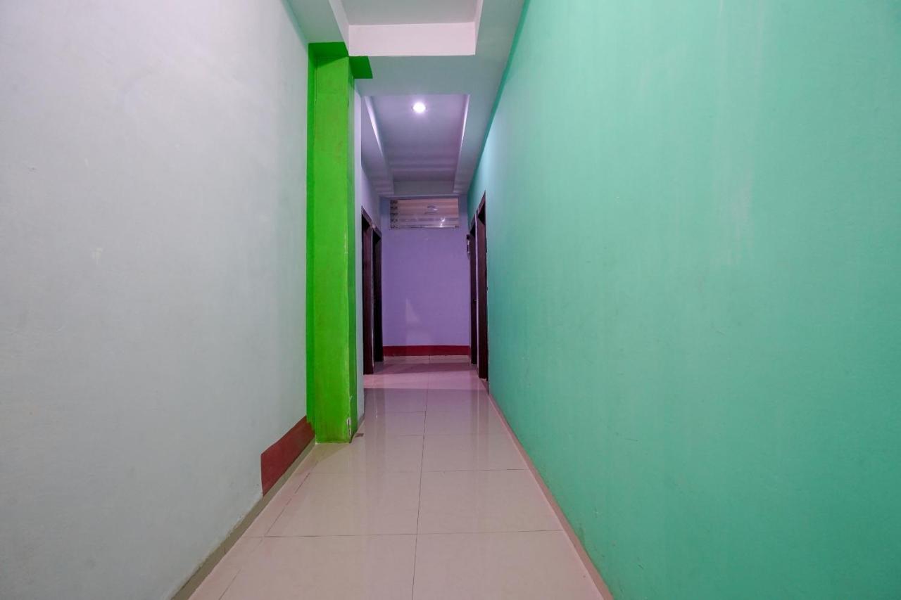 Oyo 1495 Hotel Lendosis Palembang Exterior foto